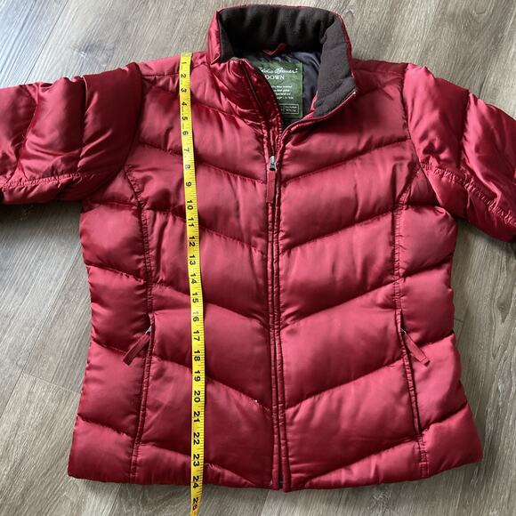 Eddie Bauer Jacket Sz M Red Quilted Goose Down Puffer Fleece Cuffs Short Shinny - Picture 7 of 16